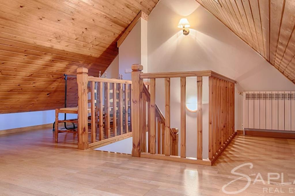 Вілла Saplan Real Estate Pensaueth Саларду Екстер'єр фото